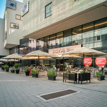 דירה Extraordinary ברטיסלאבה