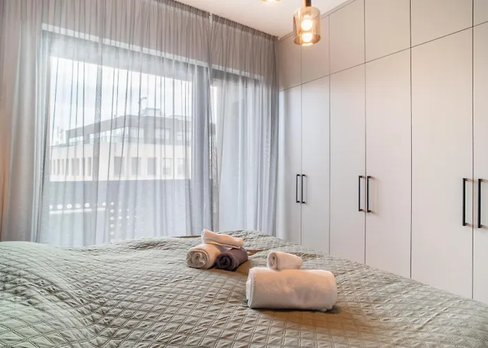 Apartment Extraordinary *
